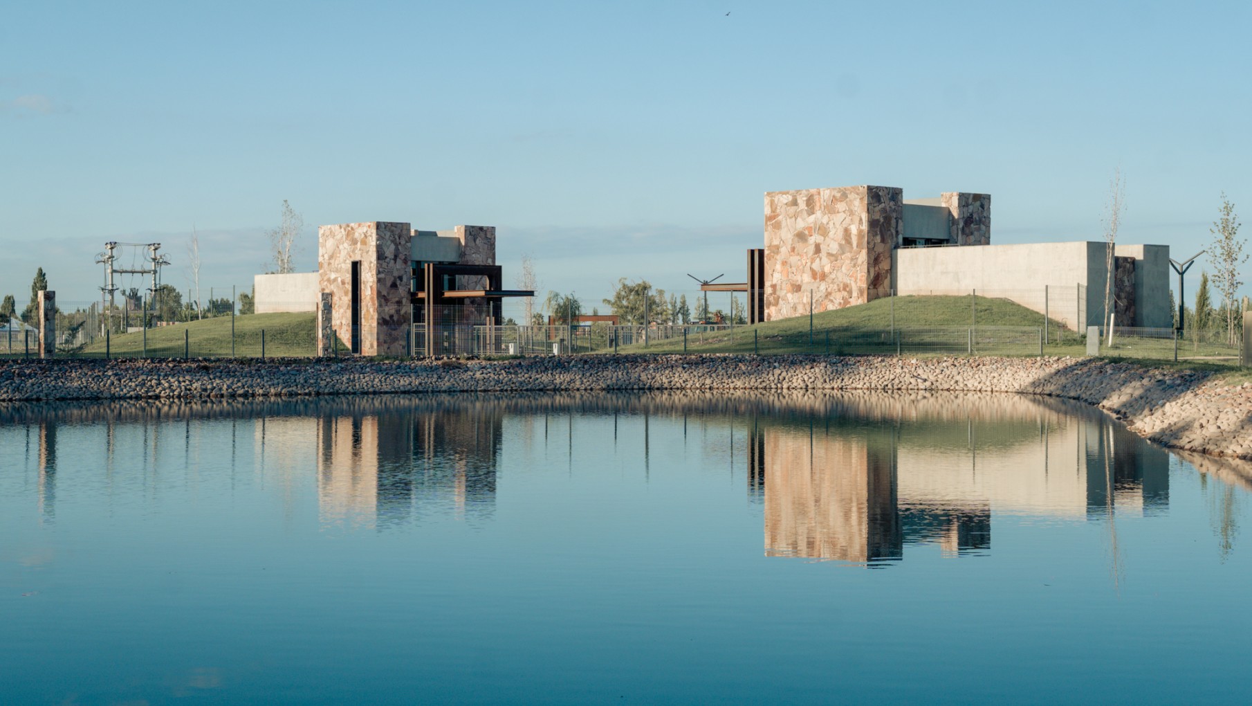 Dosados presenta un barrio único en el corazón de Chacras de Coria